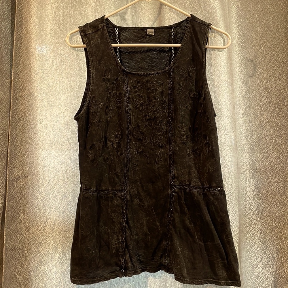 Sleeveless Distressed Embroidered Top